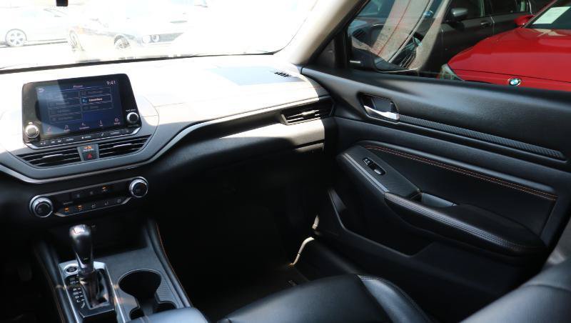 Used 2020 Nissan Altima 2.5 SR FWD image 18