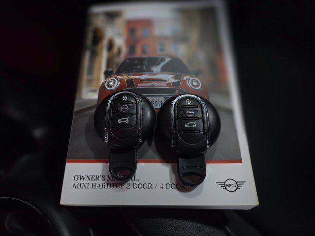 Used 2019 MINI Cooper 4-Door Hardtop image 39