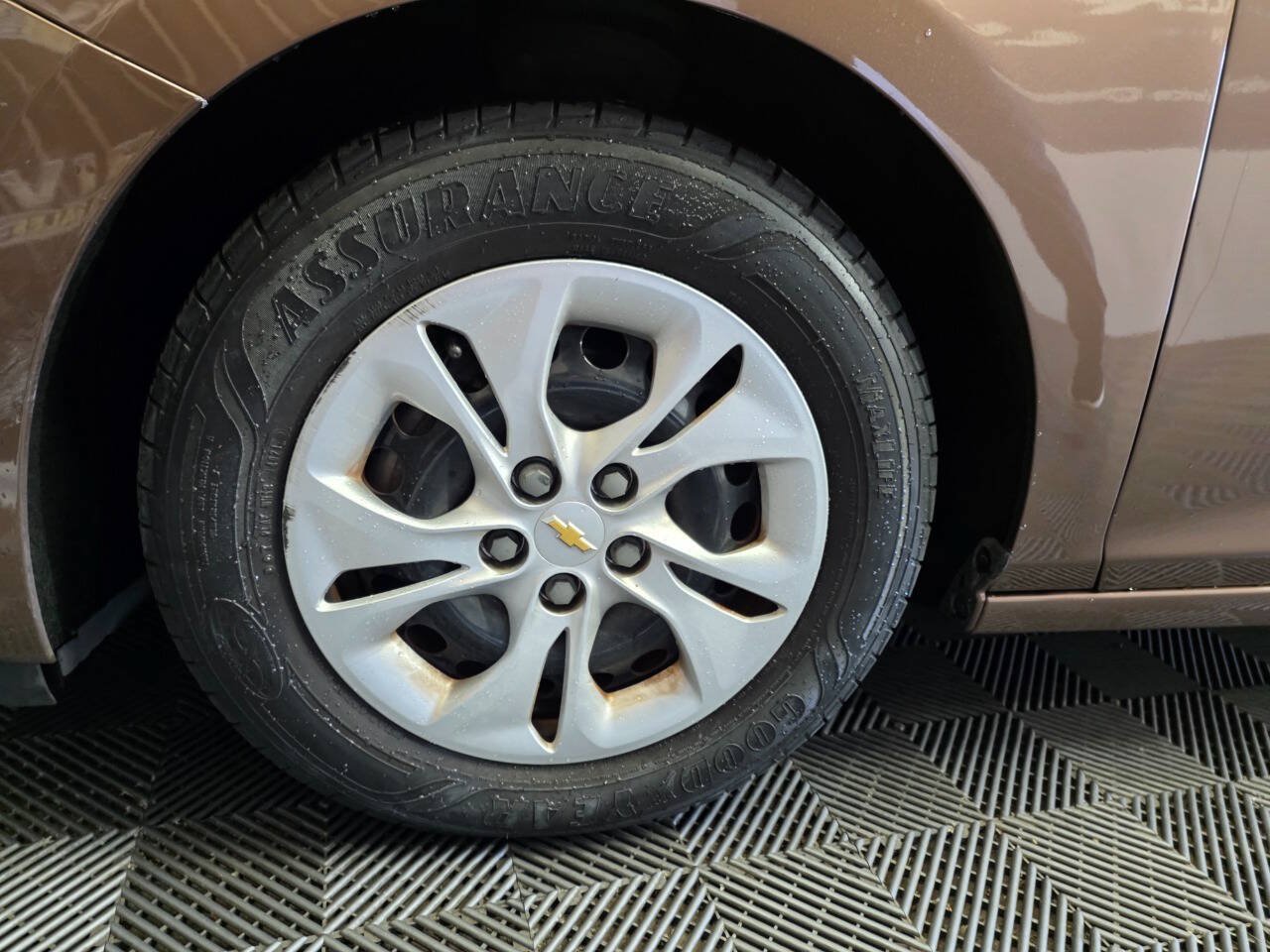 Used 2019 Chevrolet Cruze LS FWD image 33