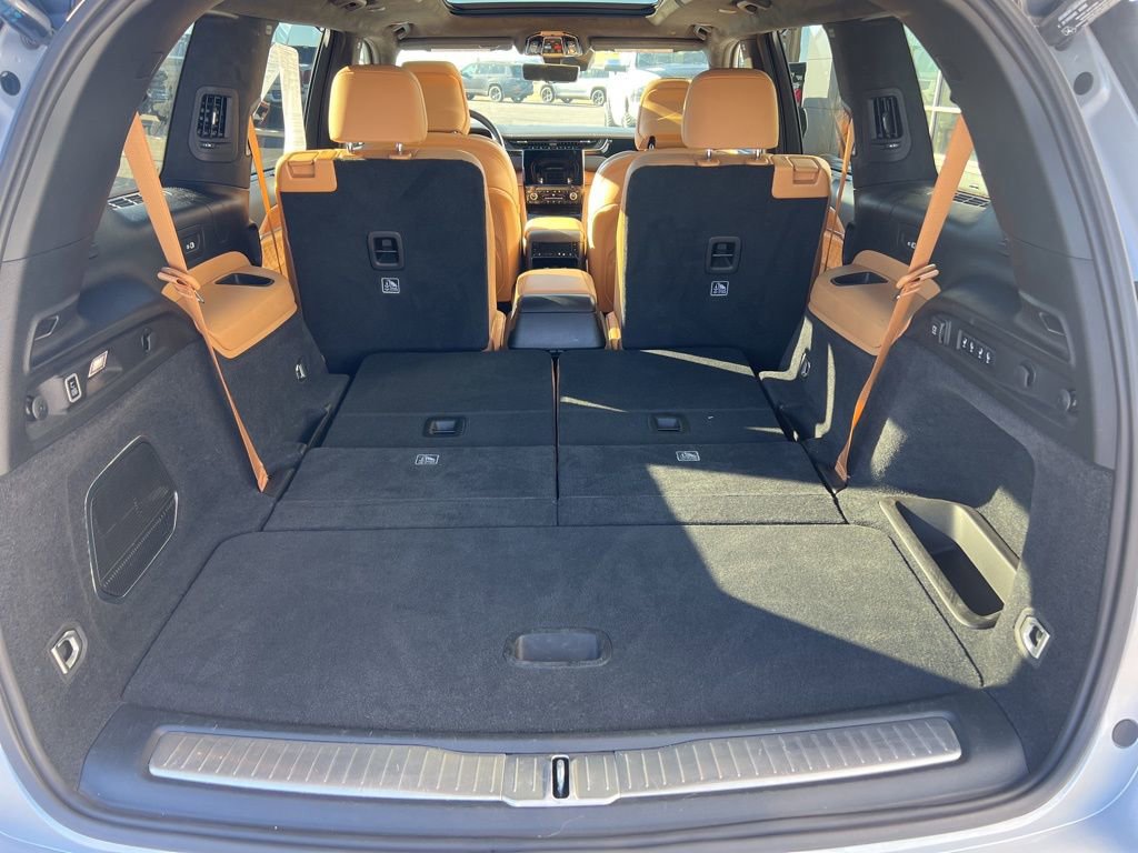 Used 2024 Jeep Grand Cherokee L Summit AWD/4WD image 24