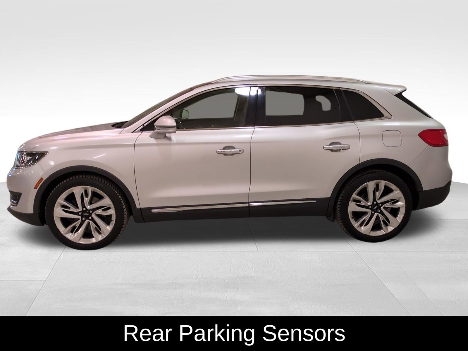 Used 2018 Lincoln MKX Reserve w/ Lincoln MKX Climate Package image 8