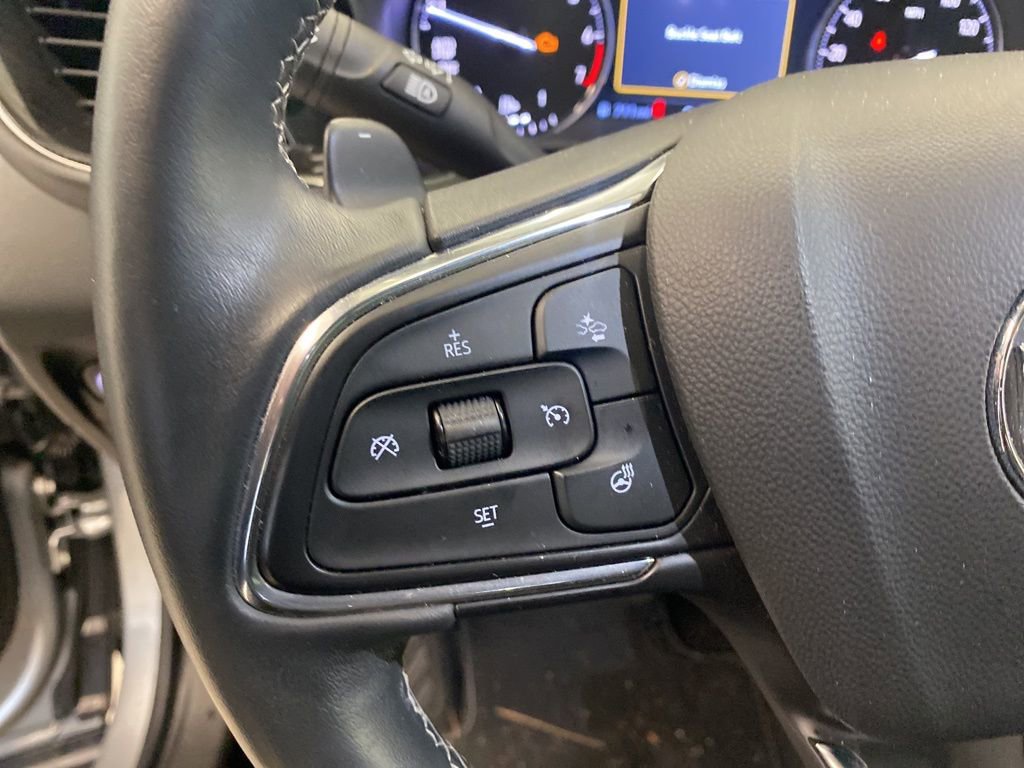 Used 2023 Buick Envision Essence image 5