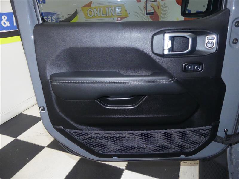 Used 2022 Jeep Wrangler Unlimited Sahara image 28