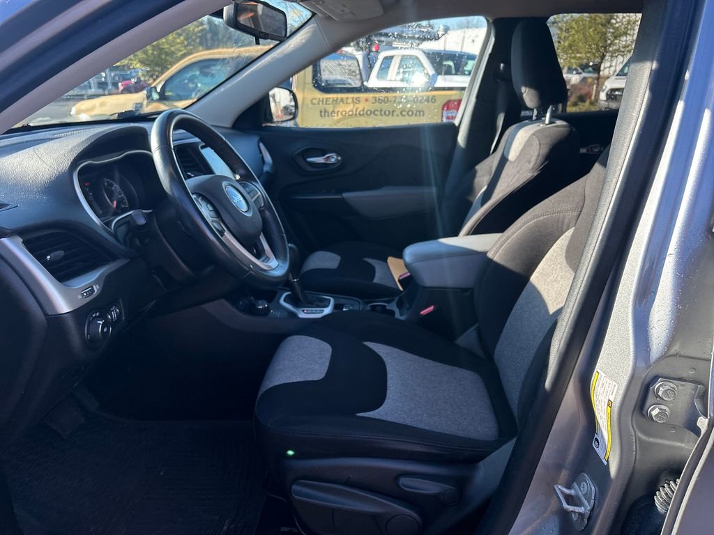 Used 2014 Jeep Cherokee Latitude w/ Trailer Tow Group image 5