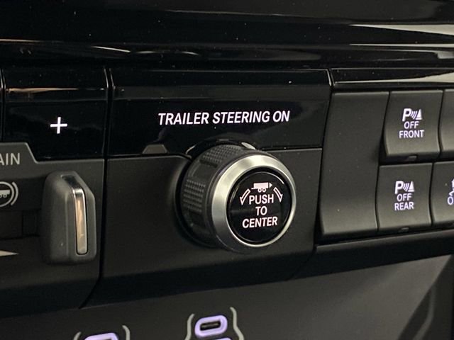 New 2026 RAM 1500 4x4 Crew Cab image 32