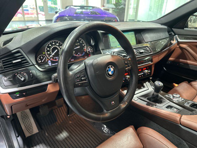 Used 2013 BMW 550i Sedan RWD image 3