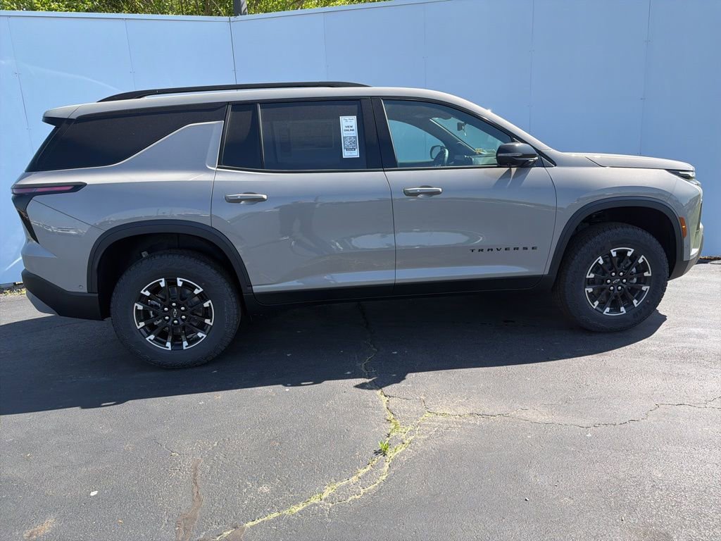 New 2026 Chevrolet Traverse Z71 w/ Enhanced Driving Package AWD/4WD image 3