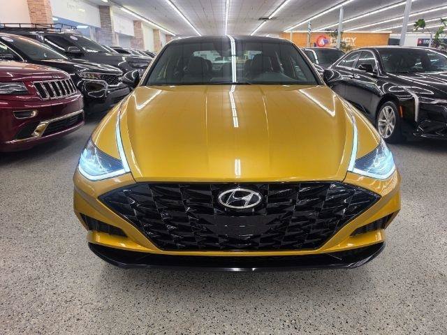 Used 2020 Hyundai Sonata SEL Plus w/ Tech Package FWD image 3