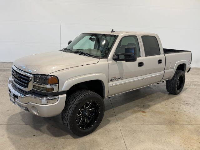 Used 2006 GMC Sierra 2500 SLE w/ Onstar Plus Package AWD/4WD image 2