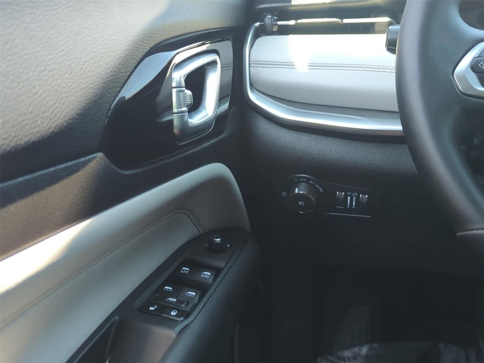 Used 2024 Jeep Compass Limited AWD/4WD image 20