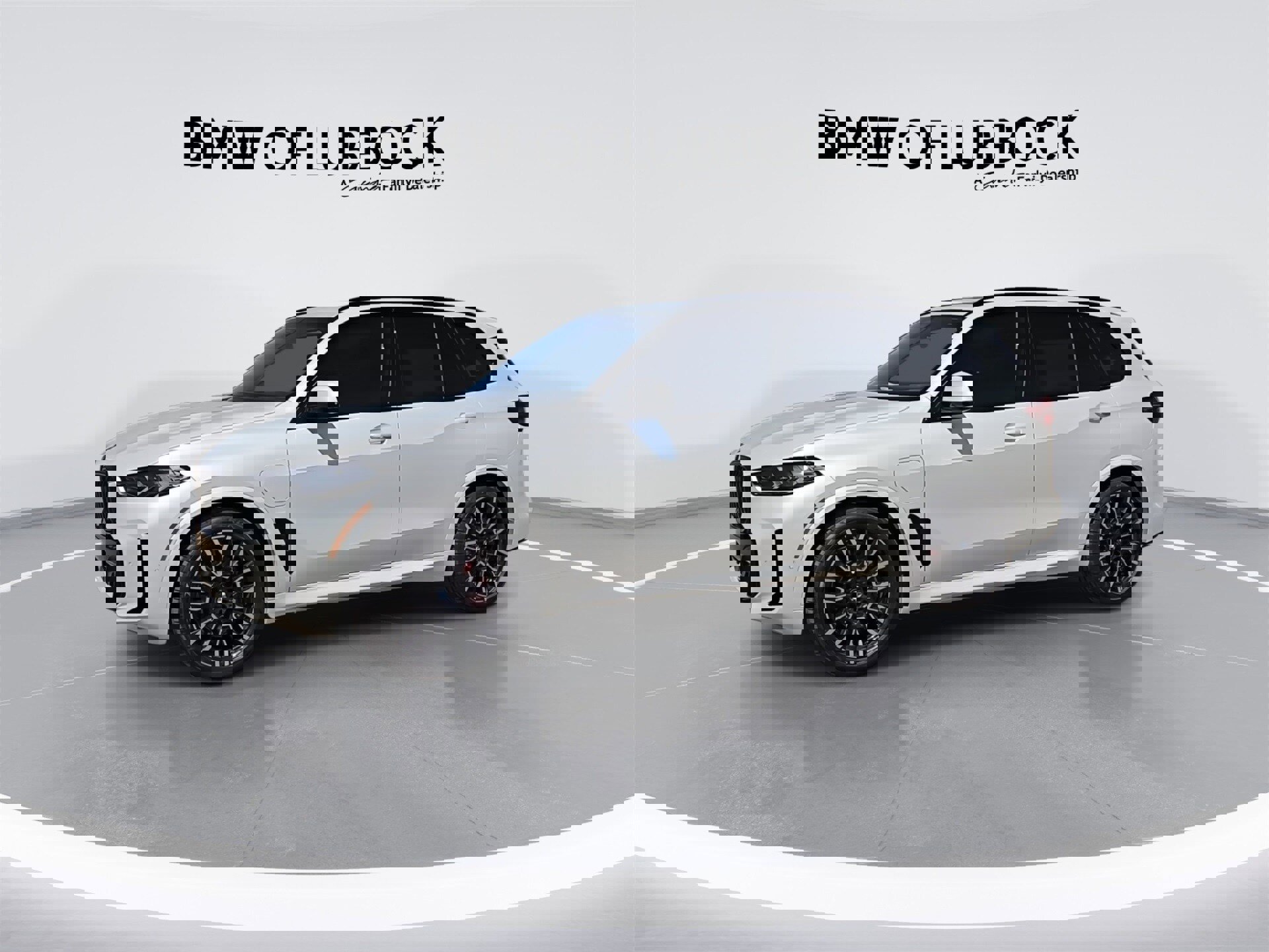 New 2026 BMW X5 xDrive50e image 5