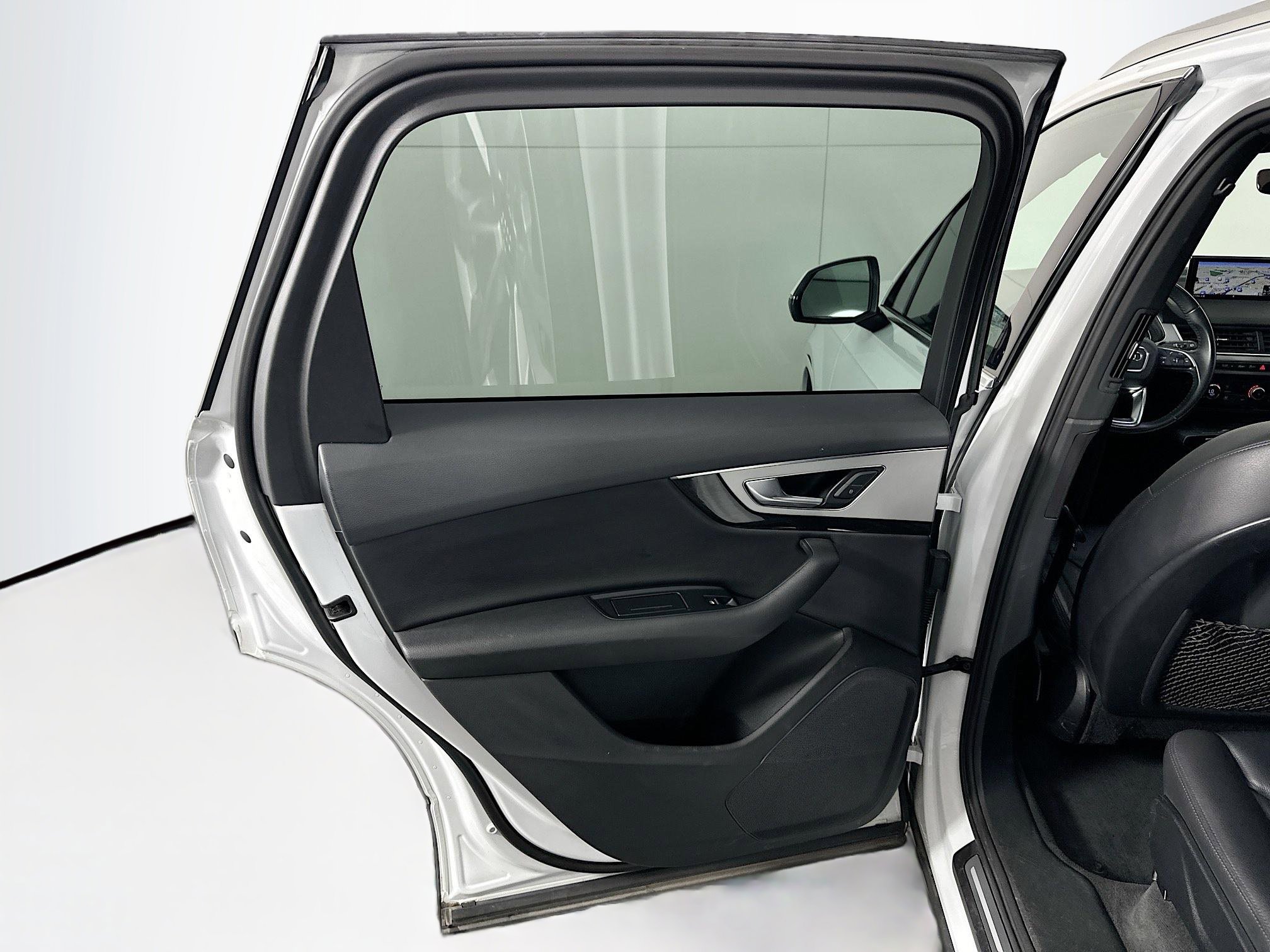 Used 2019 Audi Q7 2.0T Premium w/ Convenience Package image 26