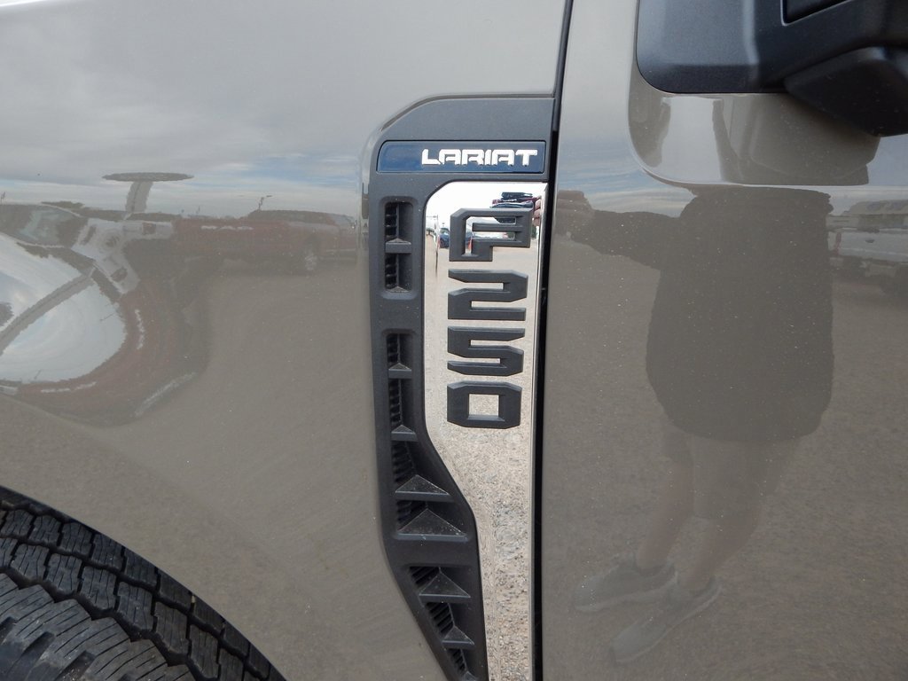 New 2026 Ford F250 4x4 Crew Cab Super Duty image 10