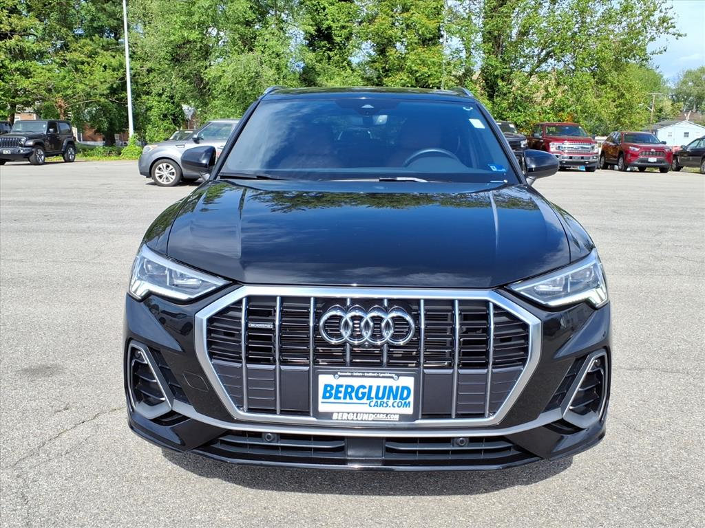 Used 2023 Audi Q3 2.0T Premium Plus w/ Premium Plus Package AWD/4WD image 8