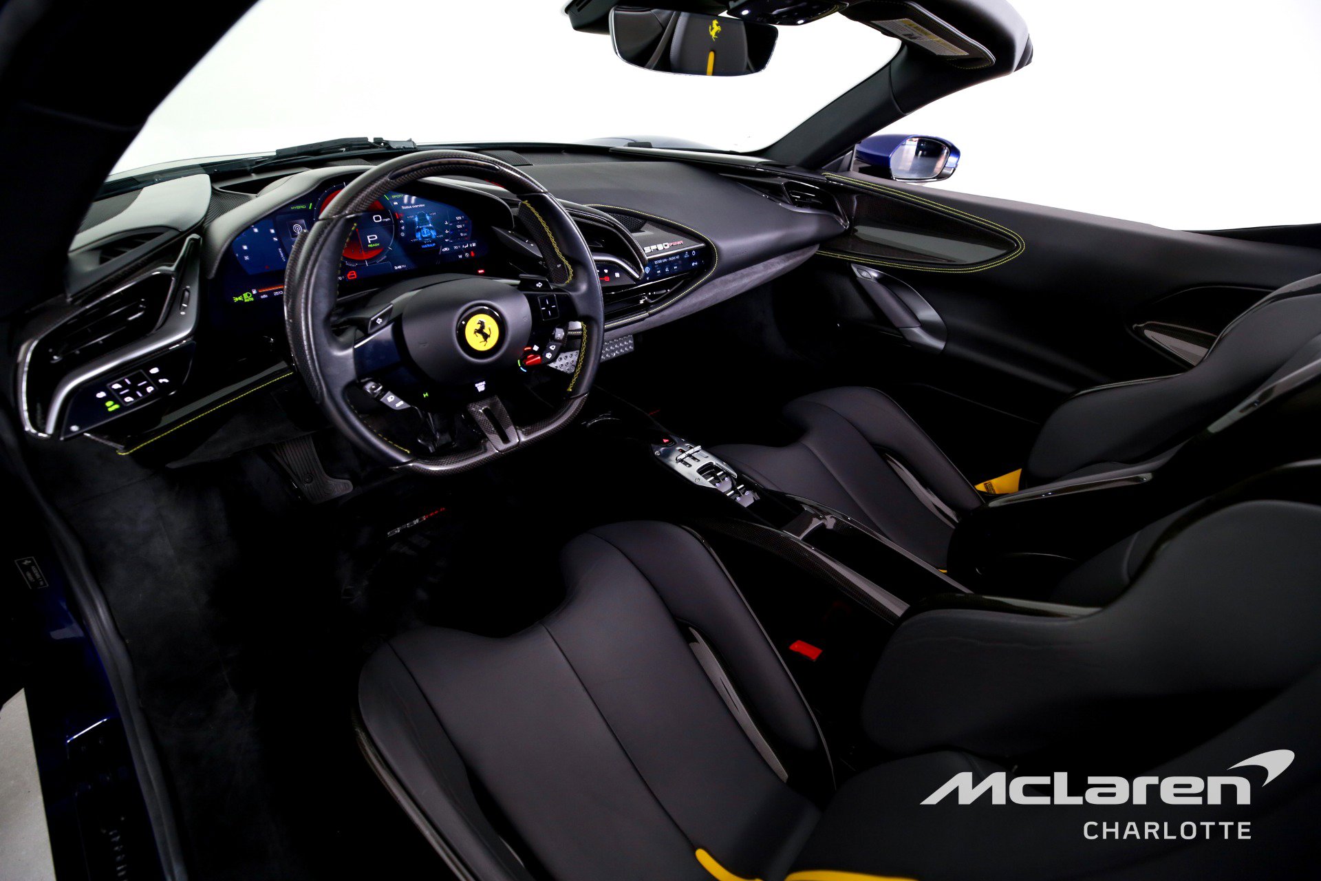 Used 2022 Ferrari SF90 Spider image 13