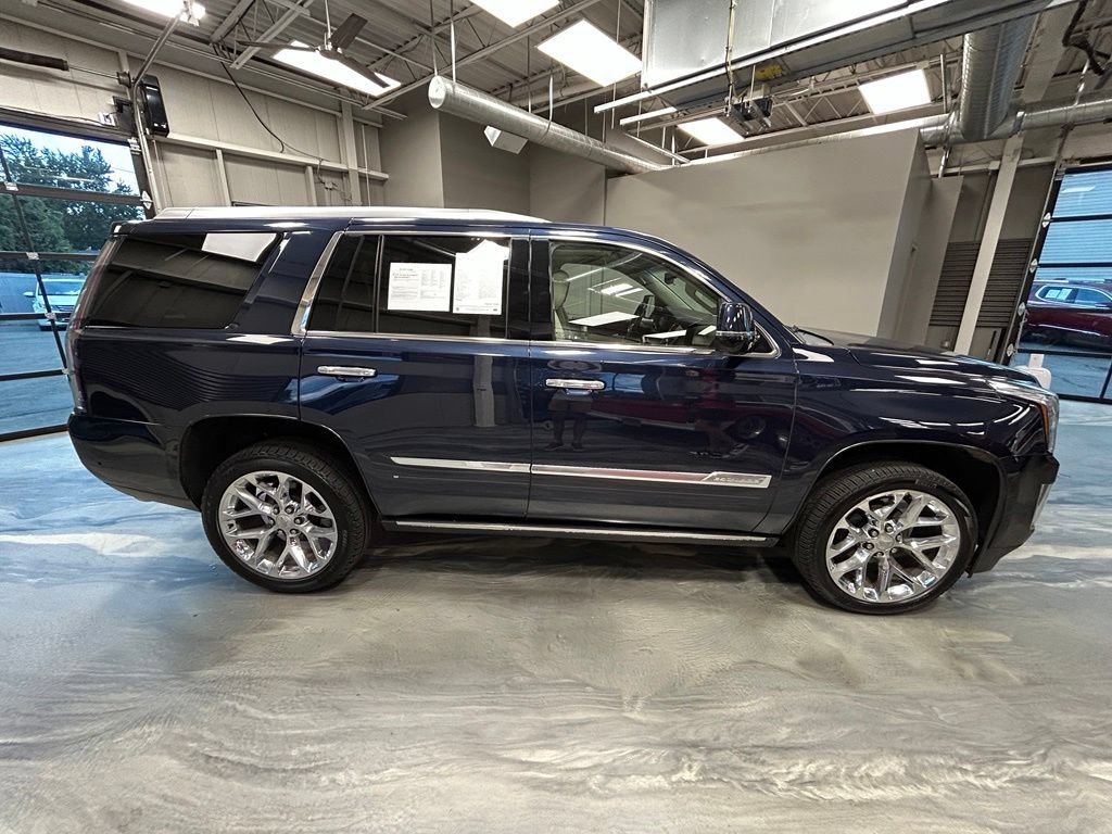 Used 2017 Cadillac Escalade Premium Luxury AWD/4WD image 30