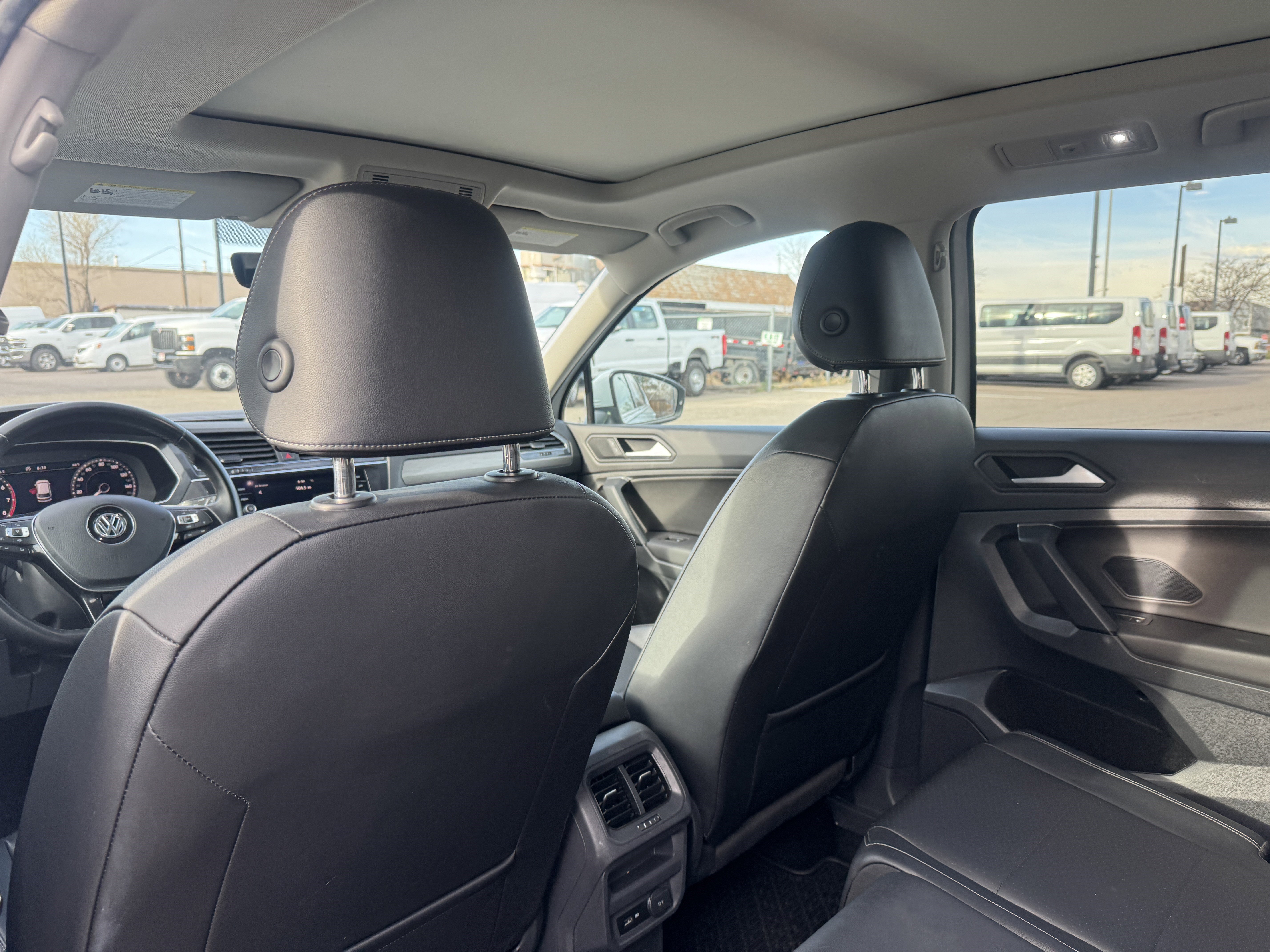Used 2019 Volkswagen Tiguan SEL image 15