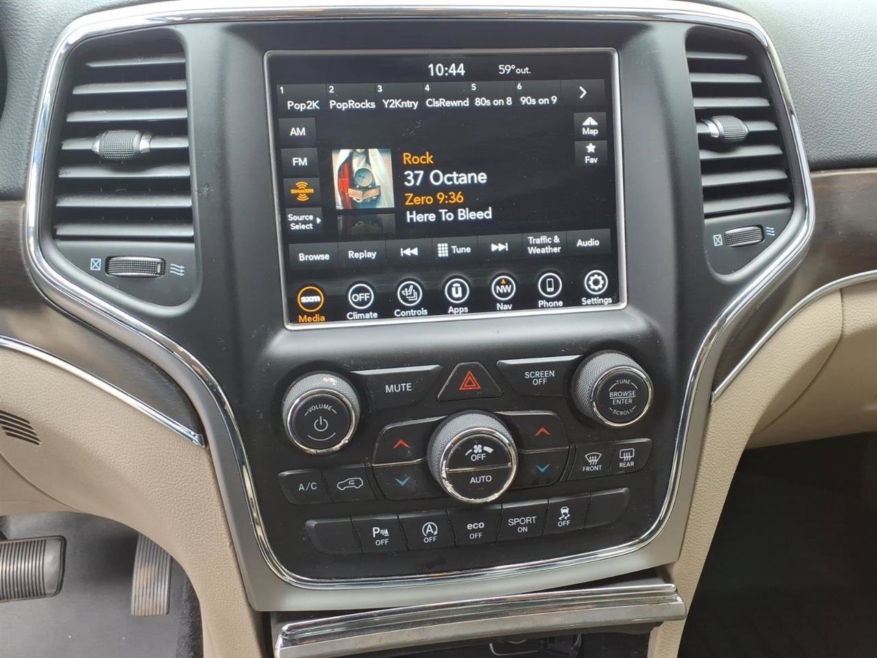 Used 2018 Jeep Grand Cherokee Limited w/ Luxury Group II image 10