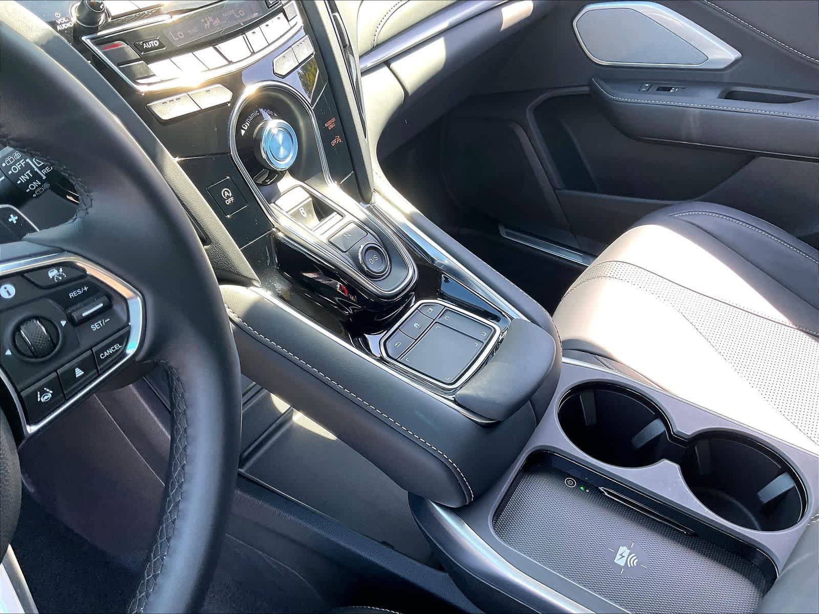 Used 2025 Acura RDX SH-AWD w/ Technology Package image 18