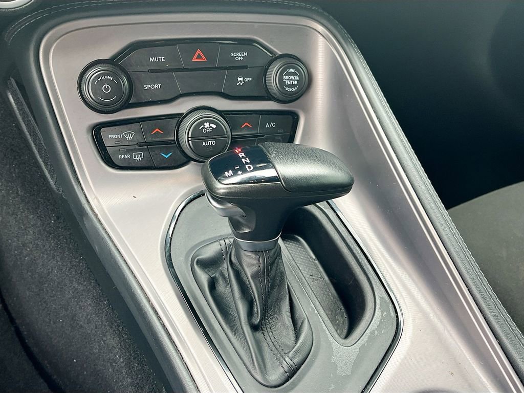Used 2023 Dodge Challenger SXT image 16