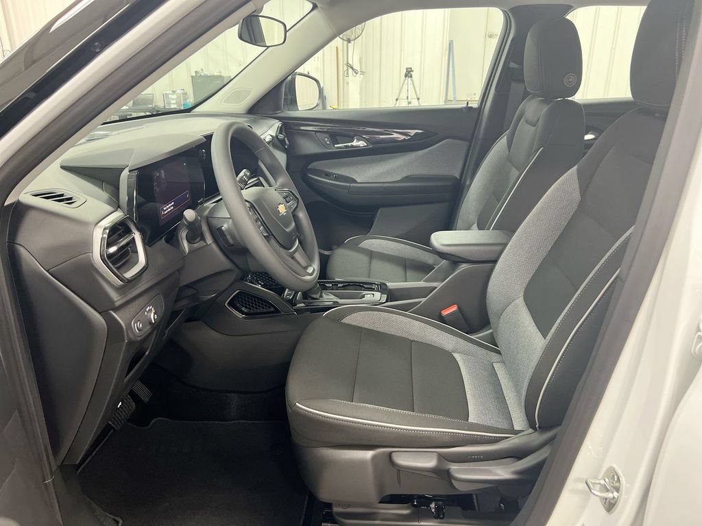 New 2026 Chevrolet TrailBlazer LS FWD image 19