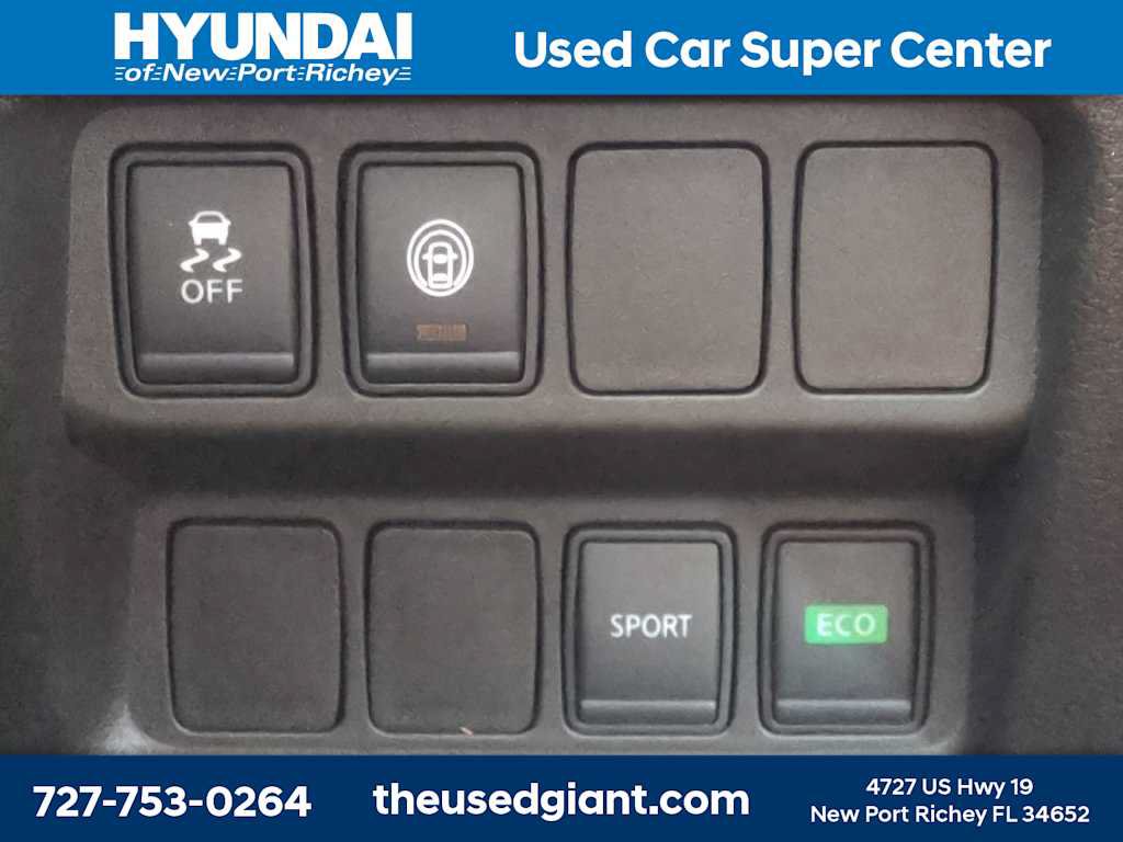 Used 2020 Nissan Rogue Sport S w/ Appearance Package FWD image 22