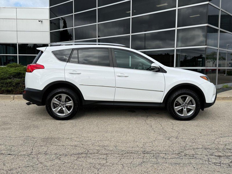Used 2015 Toyota RAV4 XLE AWD/4WD image 2