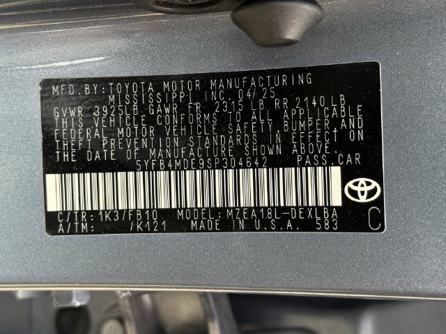 Used 2025 Toyota Corolla LE FWD image 28