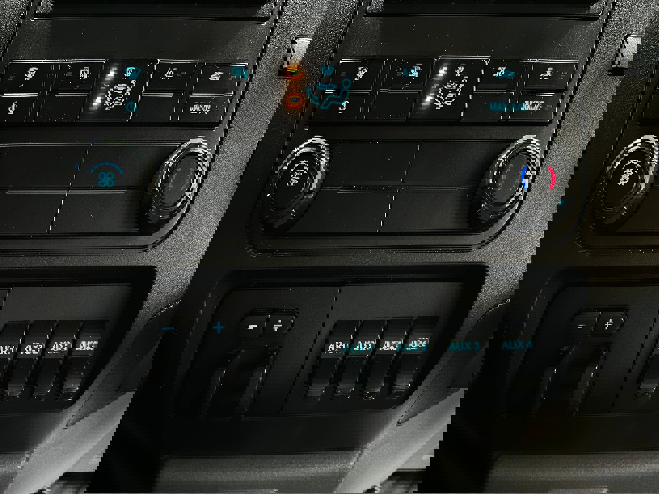 Used 2015 Ford F350 XL w/ Power Equipment Group image 5