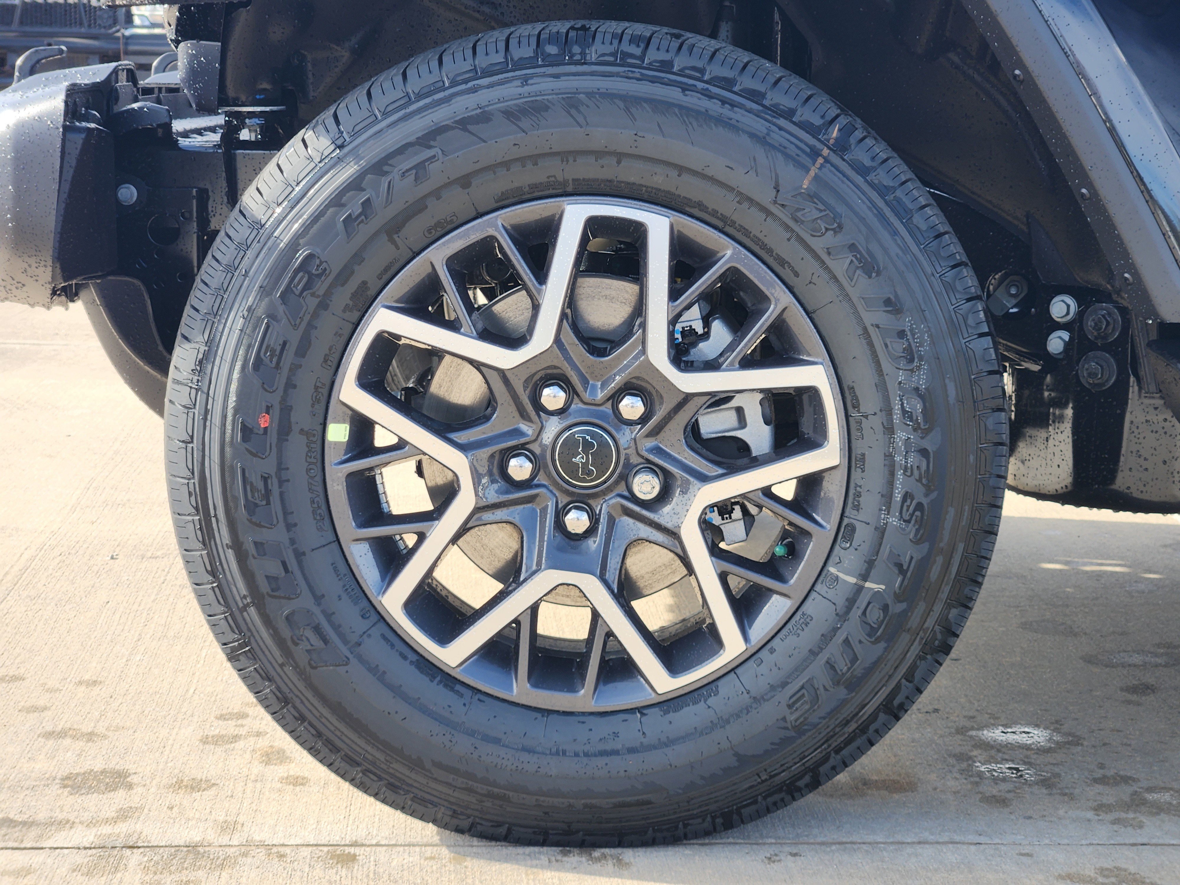 New 2026 Jeep Wrangler Unlimited Sahara AWD/4WD image 9