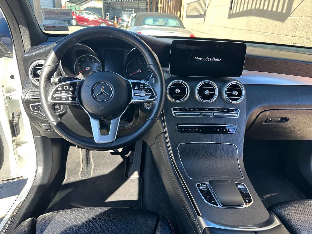 Used 2020 Mercedes-Benz GLC 300 4MATIC image 13