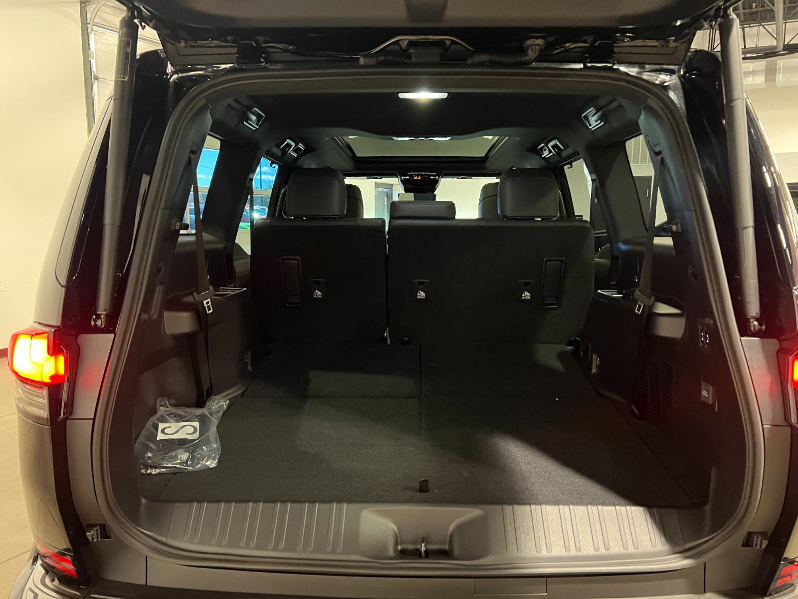 Used 2026 Lexus GX 550 w/ Cold Area Package image 35