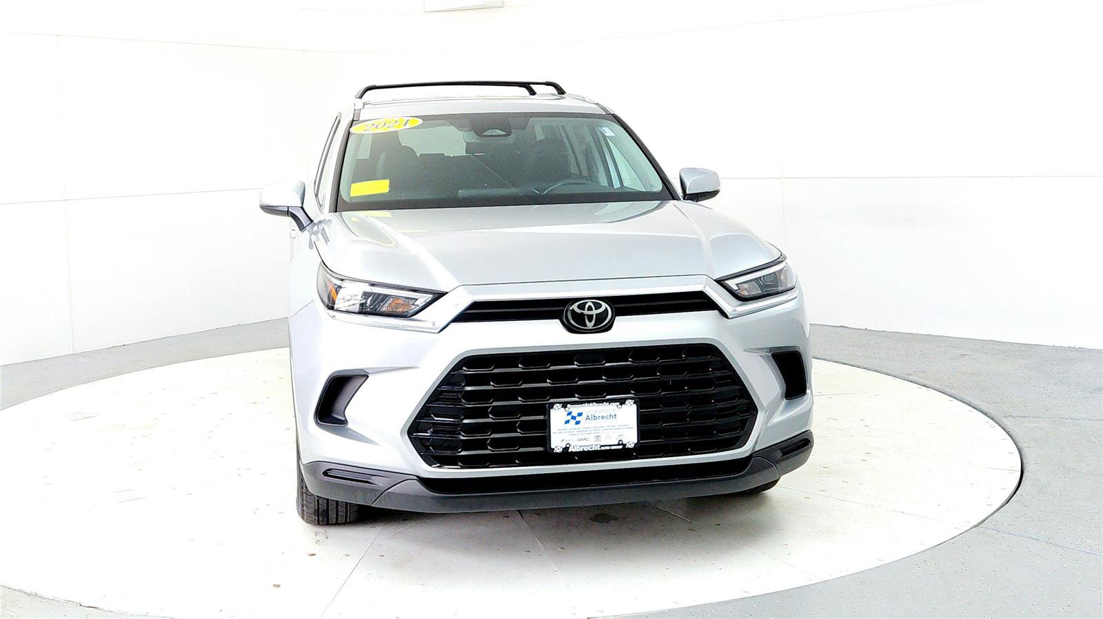 Certified 2024 Toyota Grand Highlander XLE image 8