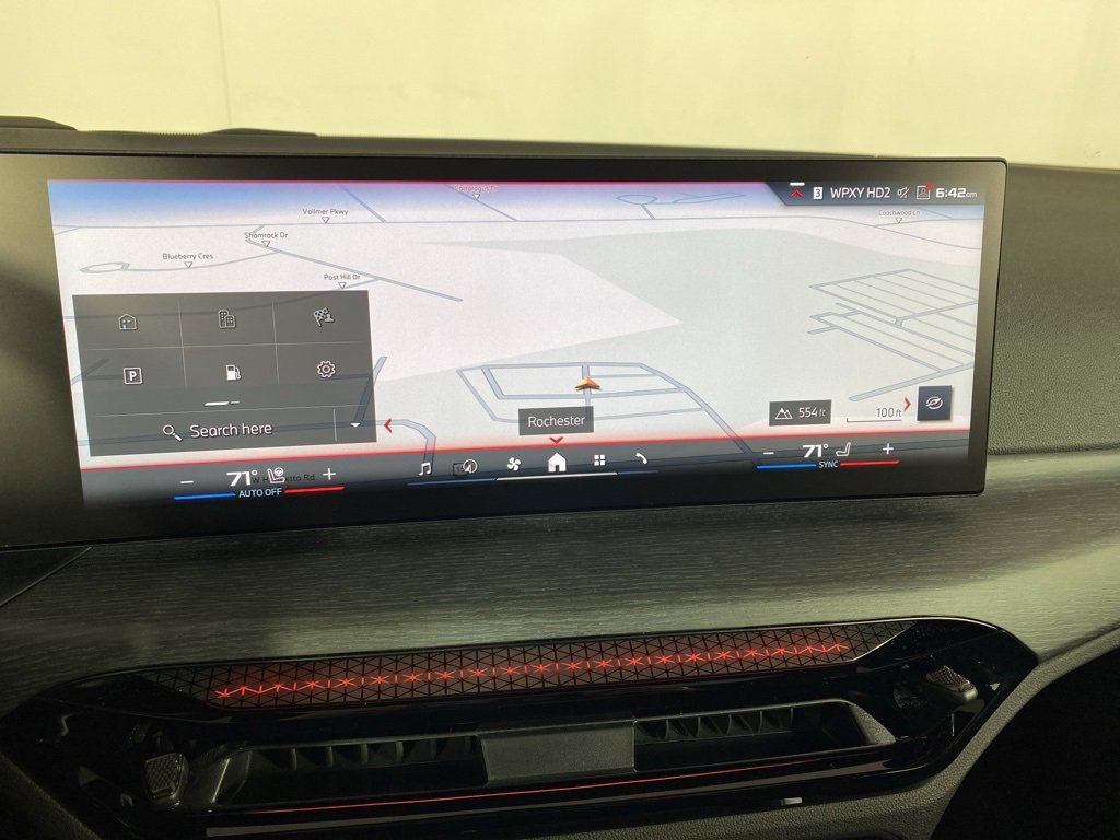 Certified 2025 BMW M240i xDrive Coupe w/ Premium Package image 33