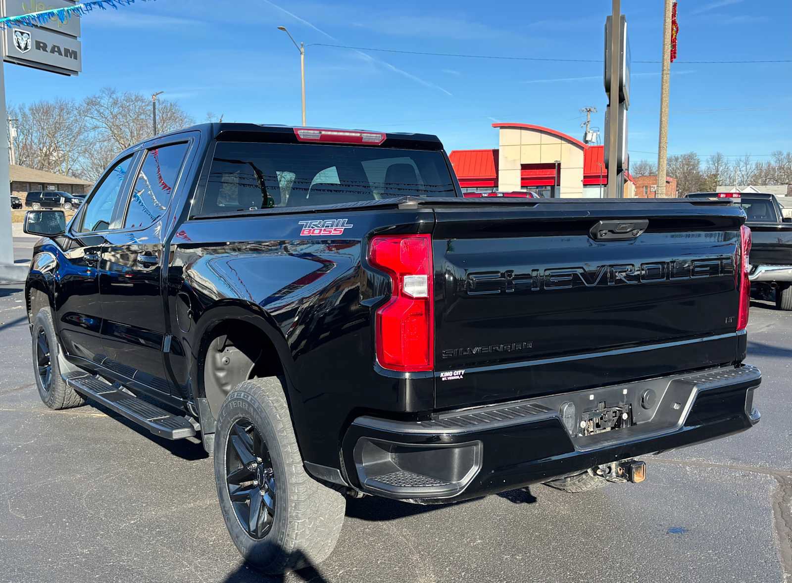 Used 2022 Chevrolet Silverado 1500 LT Trail Boss w/ LPO, Dark Essentials Package image 6