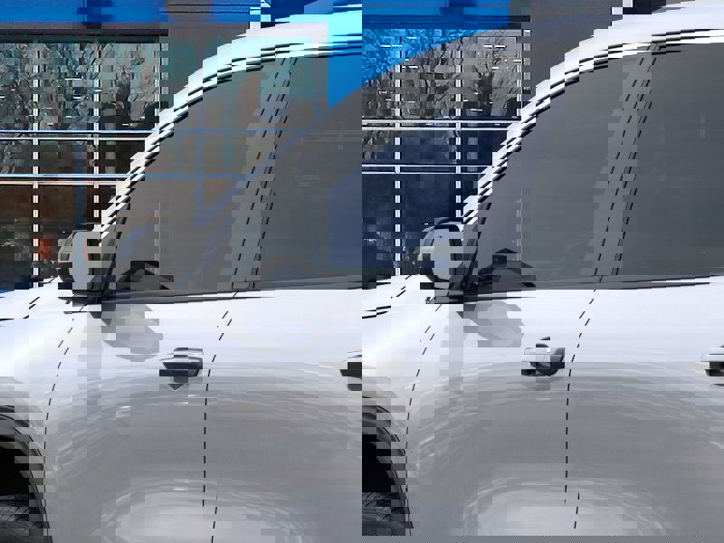 New 2026 Chevrolet Traverse LT w/ LPO, Floor Liner Package image 36