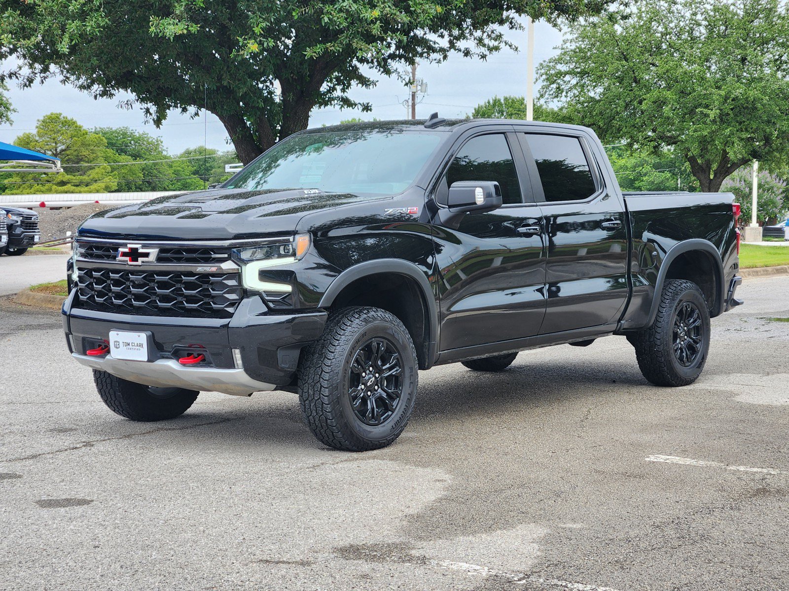 Used 2022 Chevrolet Silverado 1500 ZR2 w/ Technology Package AWD/4WD image 2