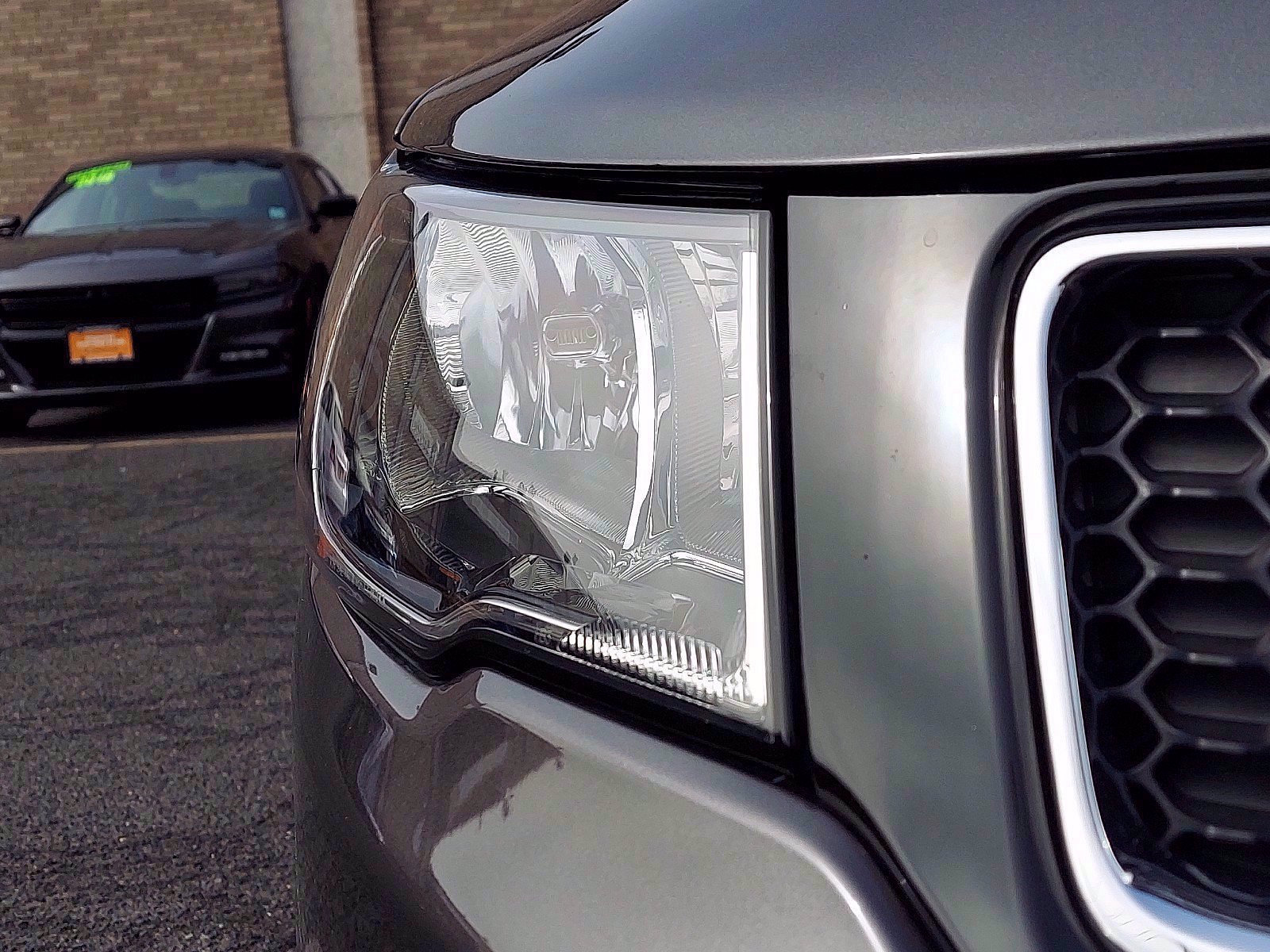 Used 2018 Jeep Compass Latitude w/ Safe & Security Group image 9