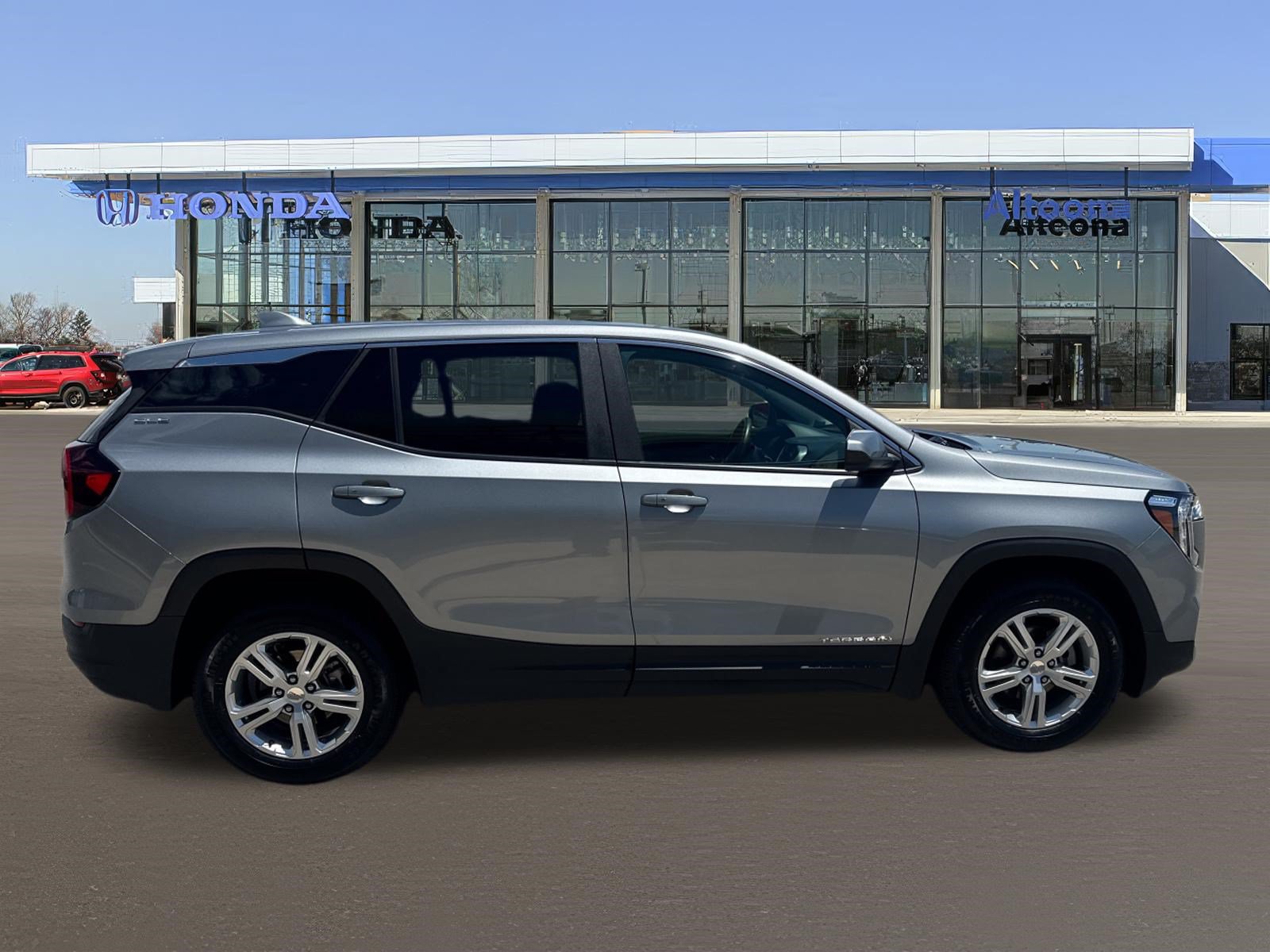 Used 2024 GMC Terrain SLE AWD/4WD image 5