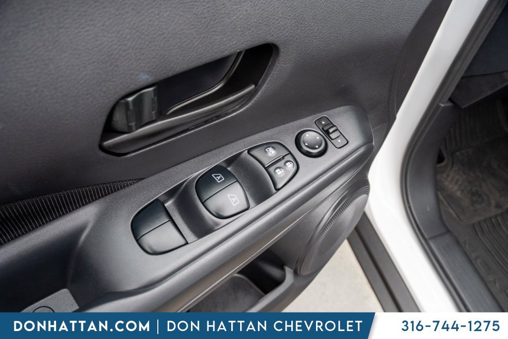 Used 2024 Nissan Kicks S FWD image 13