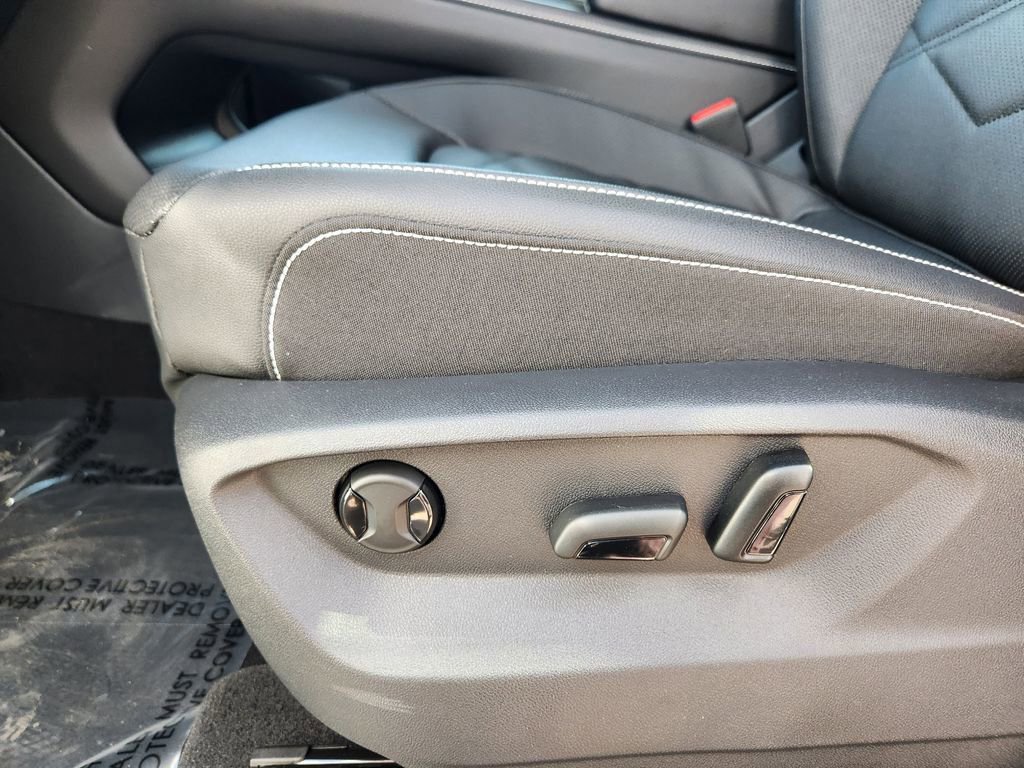 New 2026 Volkswagen Atlas SE image 14