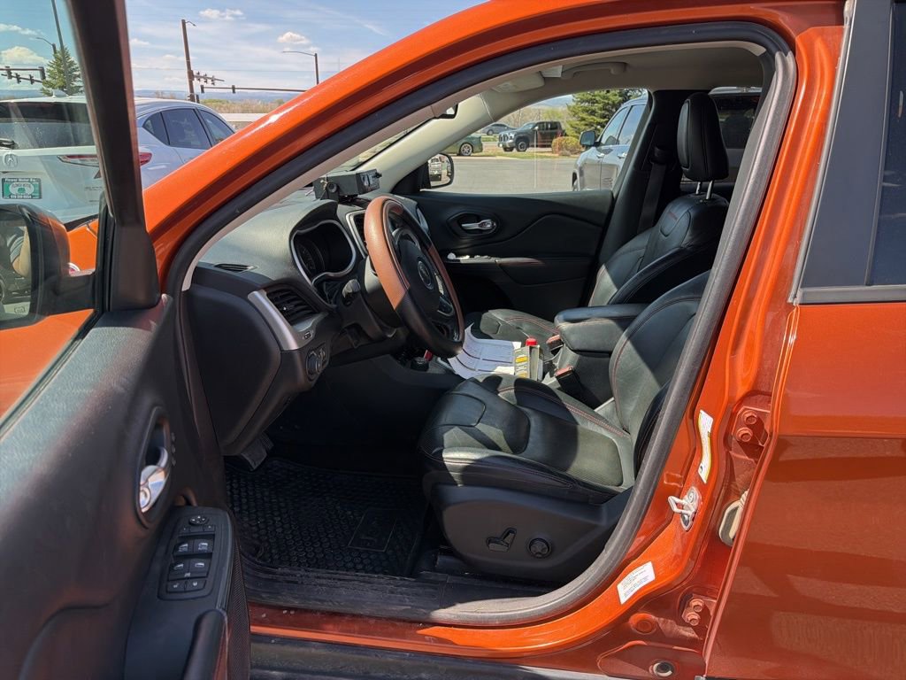 Used 2015 Jeep Cherokee Trailhawk w/ Leather Interior Group image 40