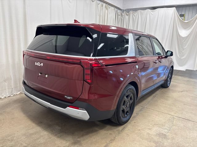 Used 2025 Kia Carnival FWD image 4