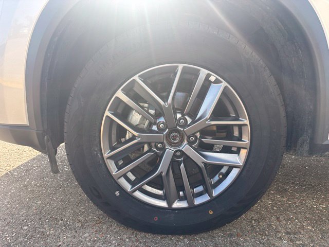 Used 2024 Nissan Rogue S AWD/4WD image 14