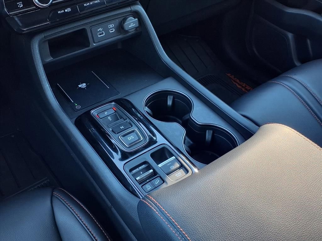 Certified 2025 Honda Pilot TrailSport image 18