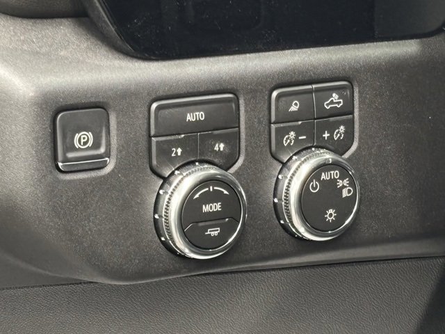 New 2026 GMC Sierra 1500 SLE w/ Preferred Package image 15
