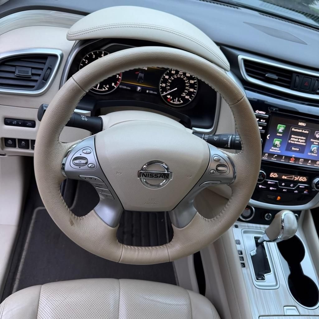 Used 2016 Nissan Murano Platinum w/ Platinum Technology Package FWD image 11