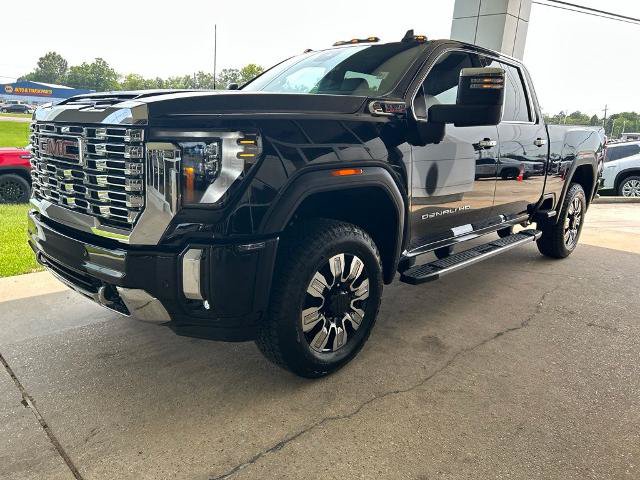 New 2026 GMC Sierra 2500 Denali w/ Denali Reserve Package AWD/4WD image 4