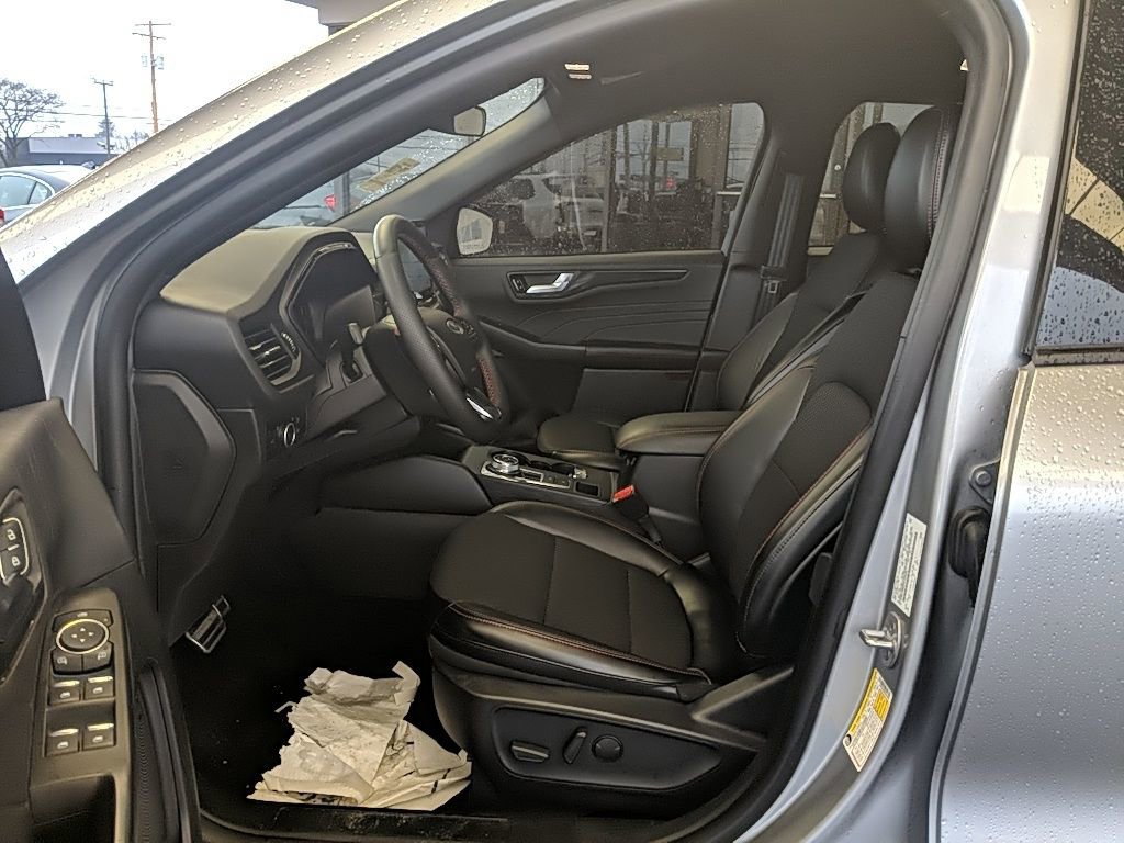 Certified 2024 Ford Escape ST-Line w/ Tech Pack #1 image 12