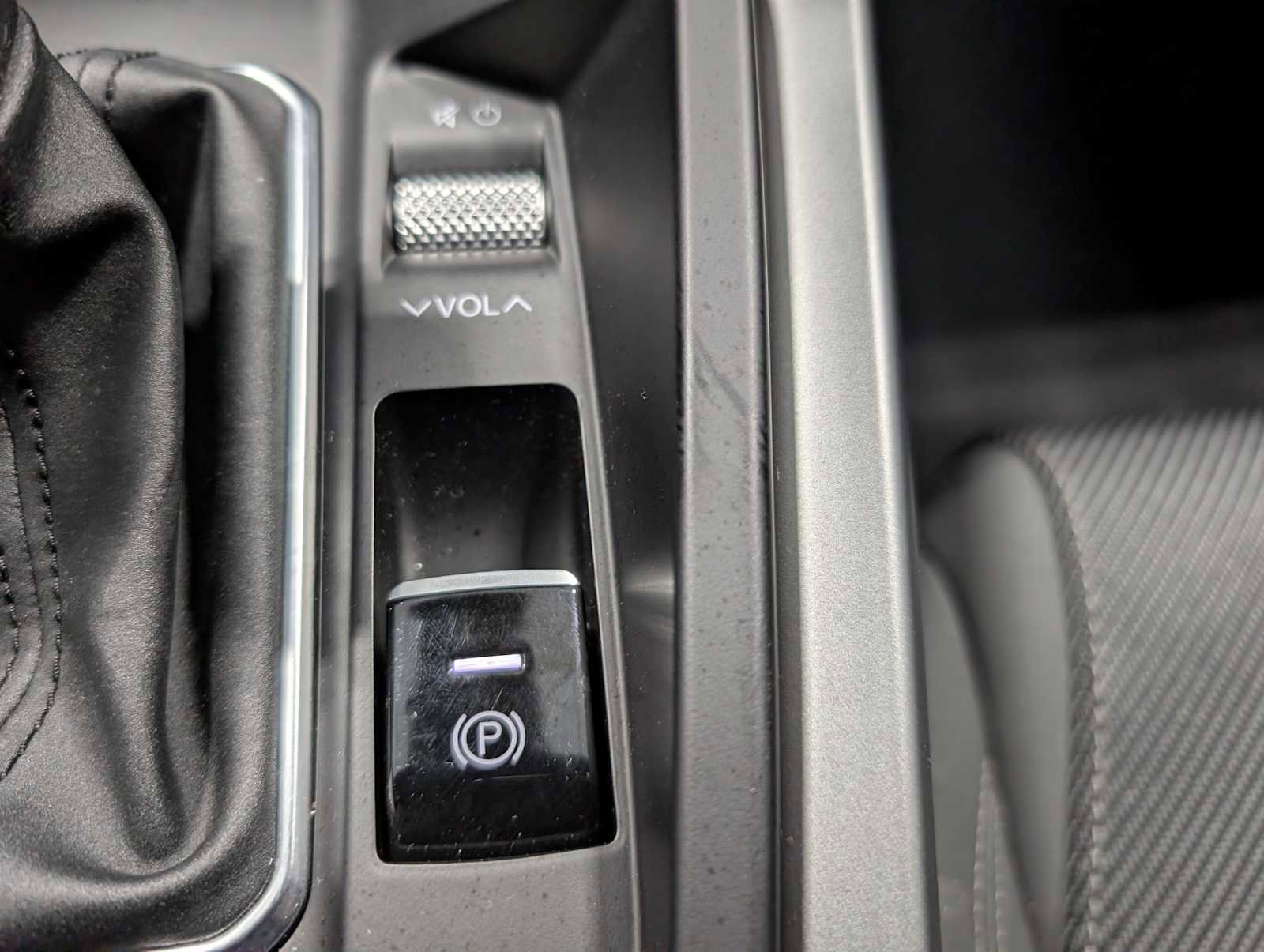 Used 2024 Dodge Hornet R/T w/ R/T Blacktop Package image 29